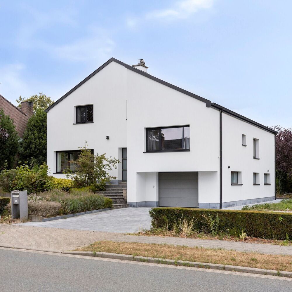 Villa te koop in LIEZELE